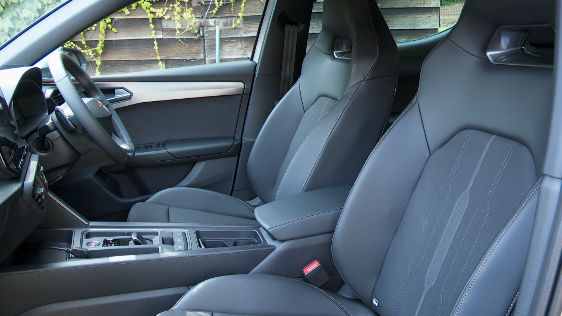 CUPRA LEON ESTATE 1.5 eHybrid 204 V2 5dr DSG